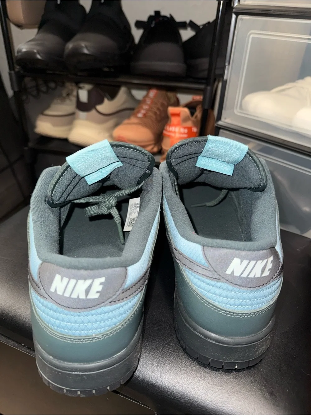 Nike Men’s Low-Top Sneakers in Teal Green and Light Blue